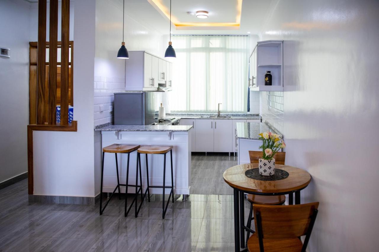 Ikaze Apartments Кигали Экстерьер фото